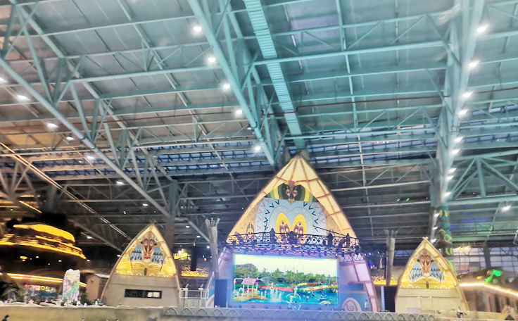 通用舞臺(tái)承建廣州某水世界項(xiàng)目，涉及舞臺(tái)燈光、音響及舞臺(tái)吊桿系統(tǒng)全面竣工，打造沉浸式演藝新標(biāo)桿